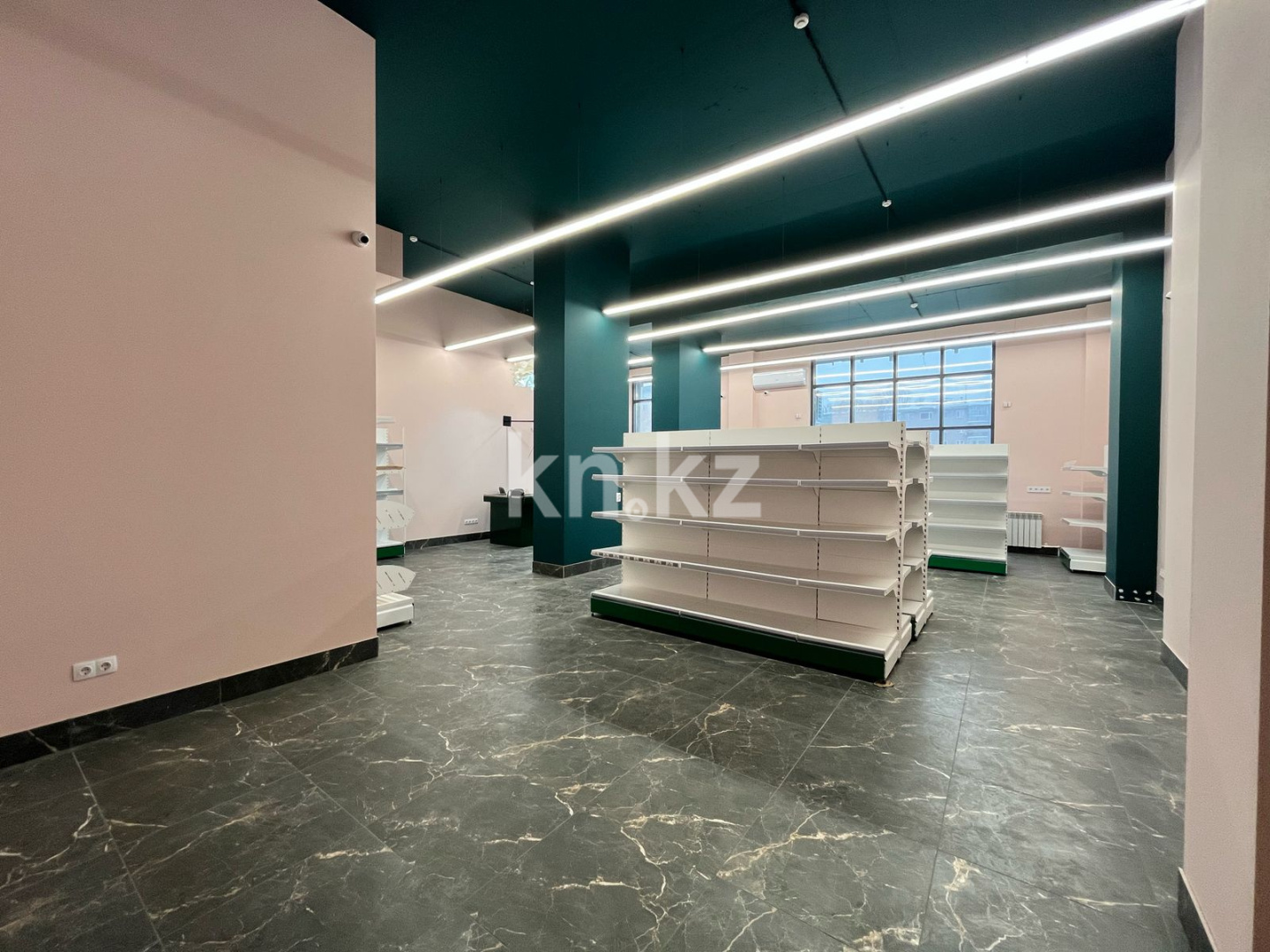 Продажа , 103.8 м², ул. Дюсембекова, дом  44/2 - Продажа офисных и торговых помещений в Караганде фото 2 из 10