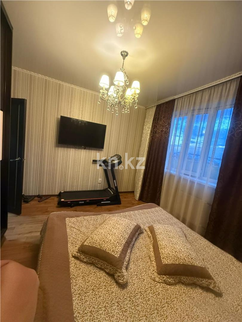 Продажа 3-комнатной квартиры, 82 м², ул. Сарыарка в Караганде - фото 6
