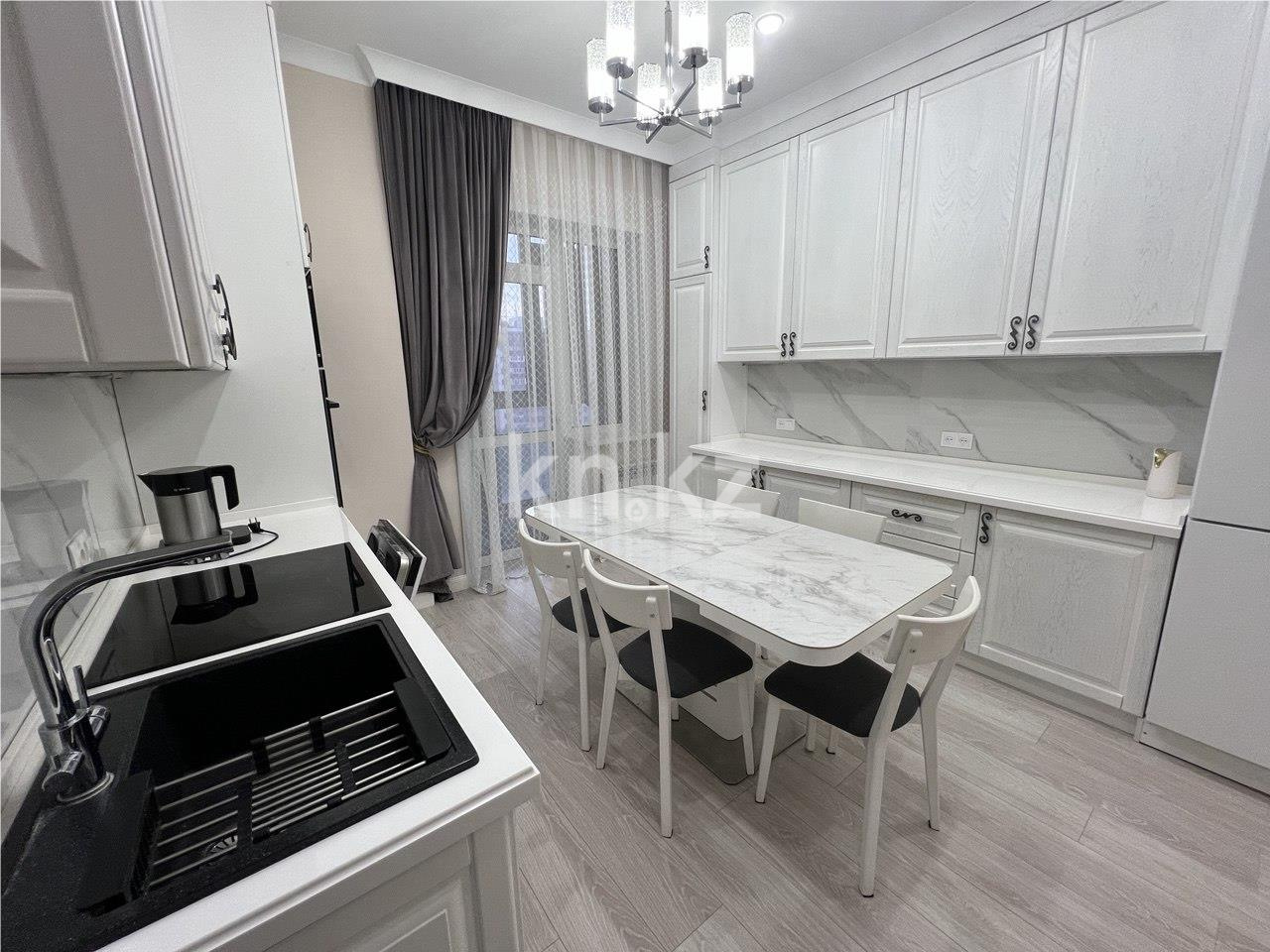 Продажа 5-комнатной квартиры, 125 м², пр. Шахтеров - Продажа квартир в Караганде фото 12 из 20