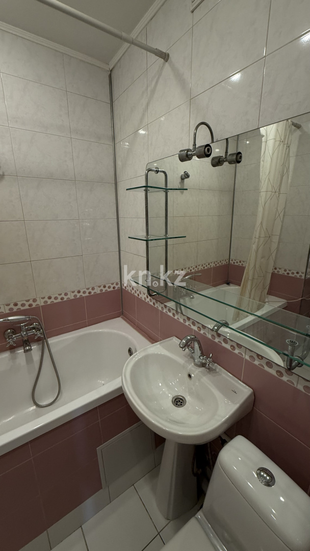 Продажа 3-комнатной квартиры, 60 м² - Продажа квартир-студий в Караганде фото 9 из 13