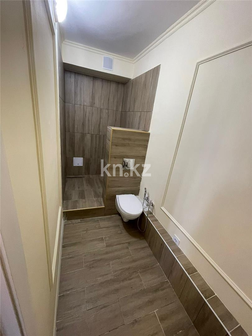 Продажа 2-комнатной квартиры, 55 м², пр. Республики, дом  1/2 - Продажа  двухкомнатных квартир в Караганде фото 10 из 13