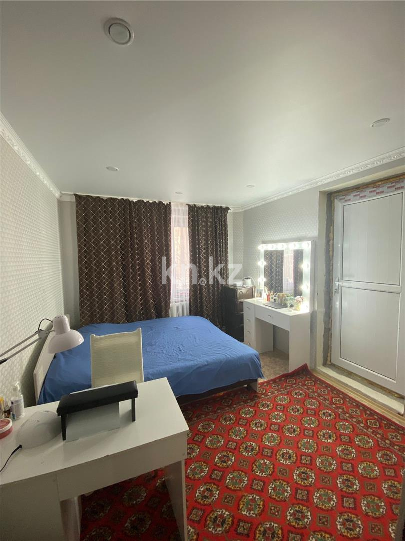 Продажа 4-комнатной квартиры, 110 м², мкр-н 8 в Темиртау - фото 6