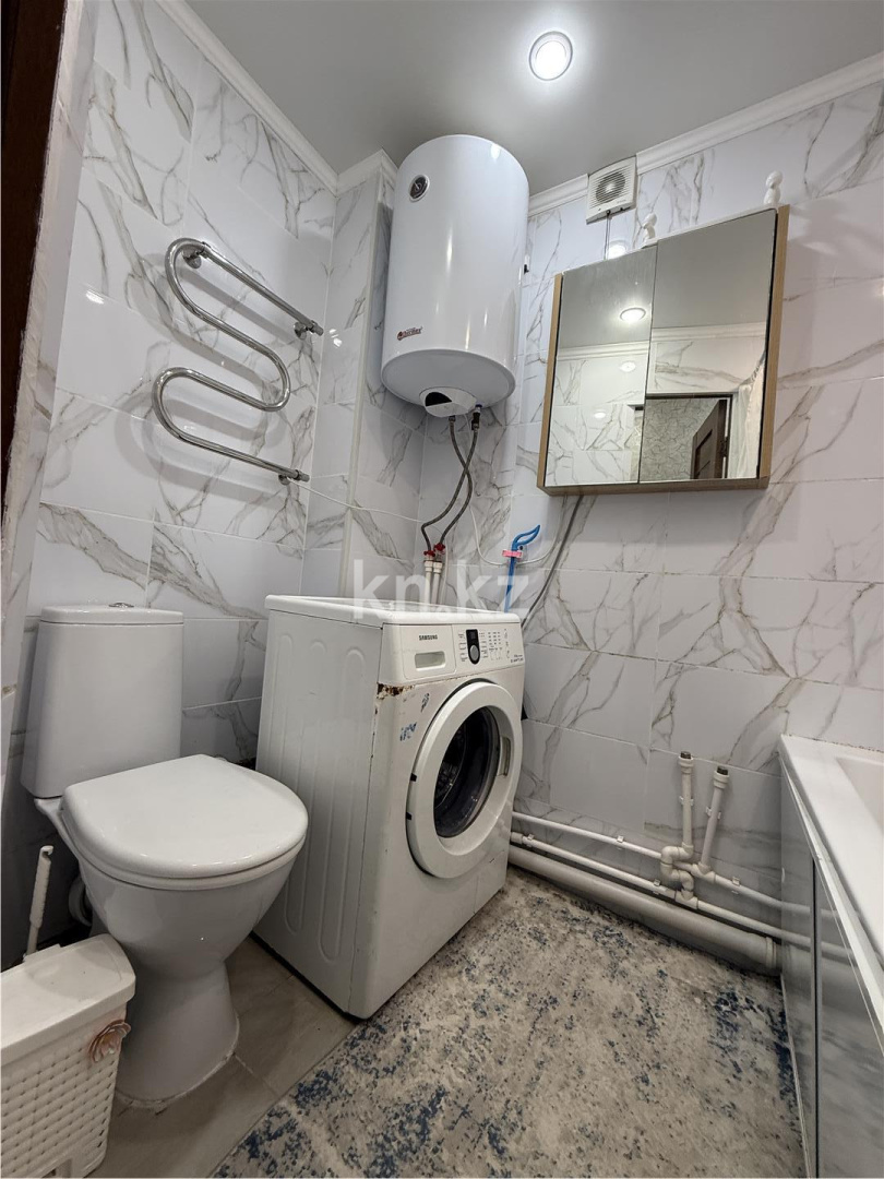 Продажа 2-комнатной квартиры, 42 м², пр. Республики, дом  36 - Продажа  двухкомнатных квартир в Караганде фото 8 из 10