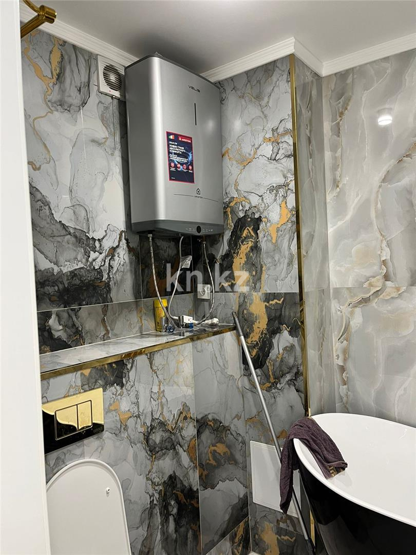 Продажа 4-комнатной квартиры, 106 м², ул. Дюсембекова в Караганде - фото 15