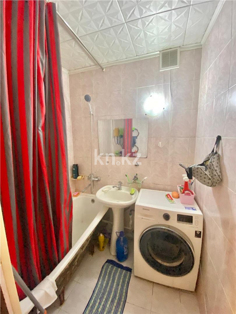 Продажа 3-комнатной квартиры, 62 м², ул. Гапеева - Продажа  трехкомнатных квартир в Караганде фото 11 из 13