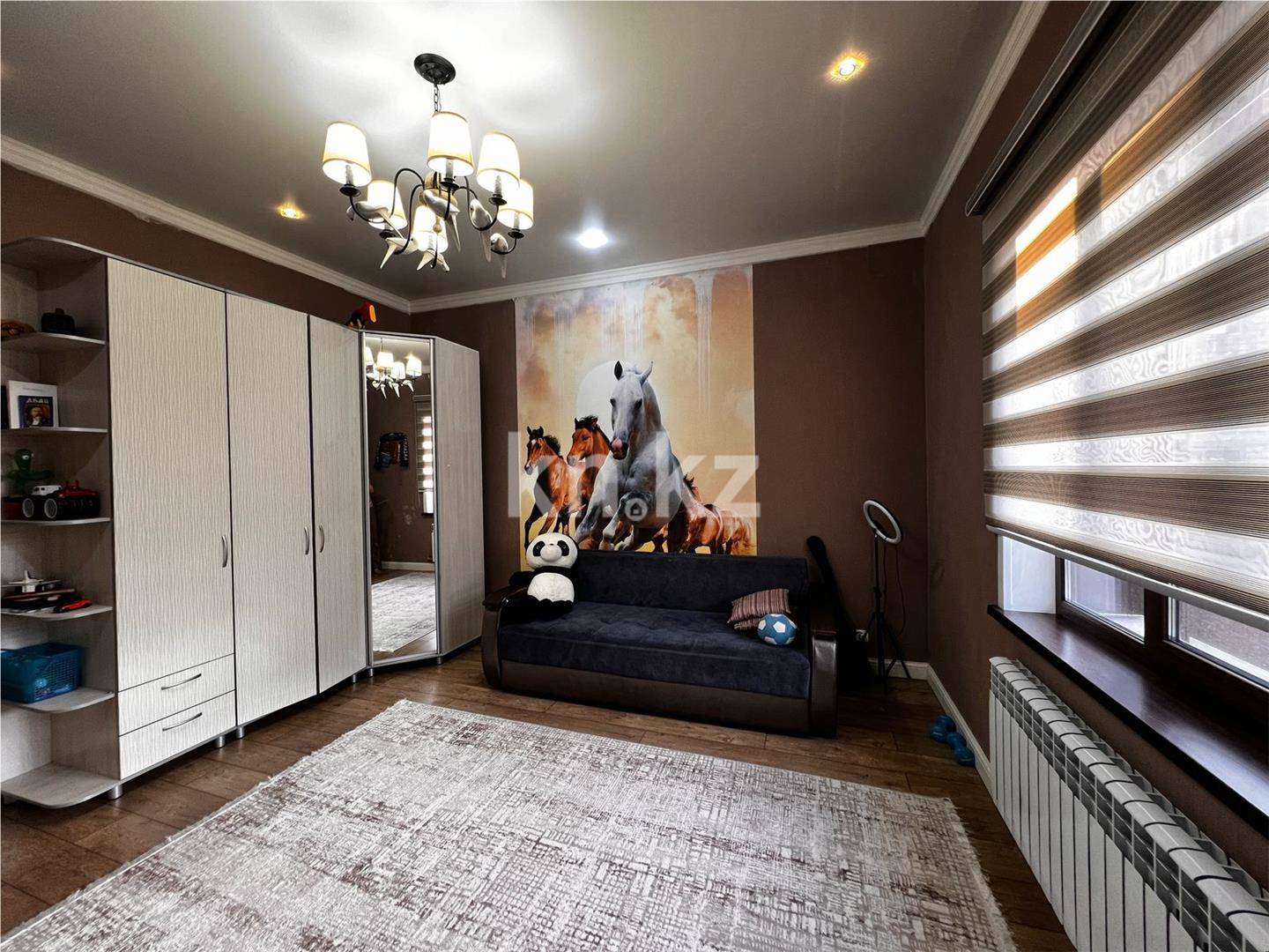 Продажа 7-комнатного дома, 320 м², ул. Кабжанова - Продажа домов, коттеджей в Караганде фото 7 из 36