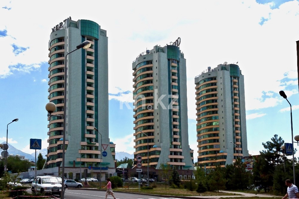 Продажа 4-комнатной квартиры, 167 м², мкр-н Самал-3, дом  25 в Алматы - фото 7