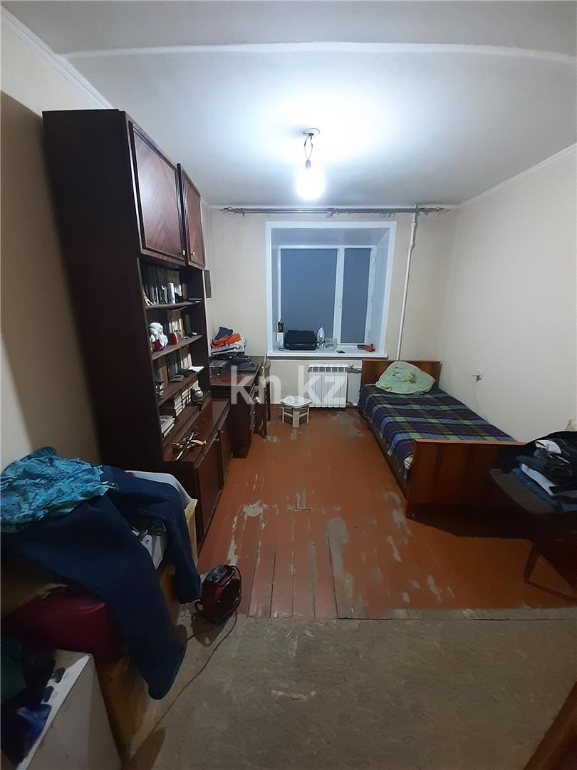 Продажа 3-комнатной квартиры, 61 м², ул. Крылова, дом  38 в Караганде - фото 4