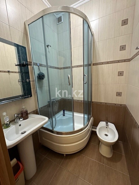 Аренда 4-комнатной квартиры, 150 м², ул. Достык, дом  1 - Аренда квартиры помесячно в Астане фото 3 из 10