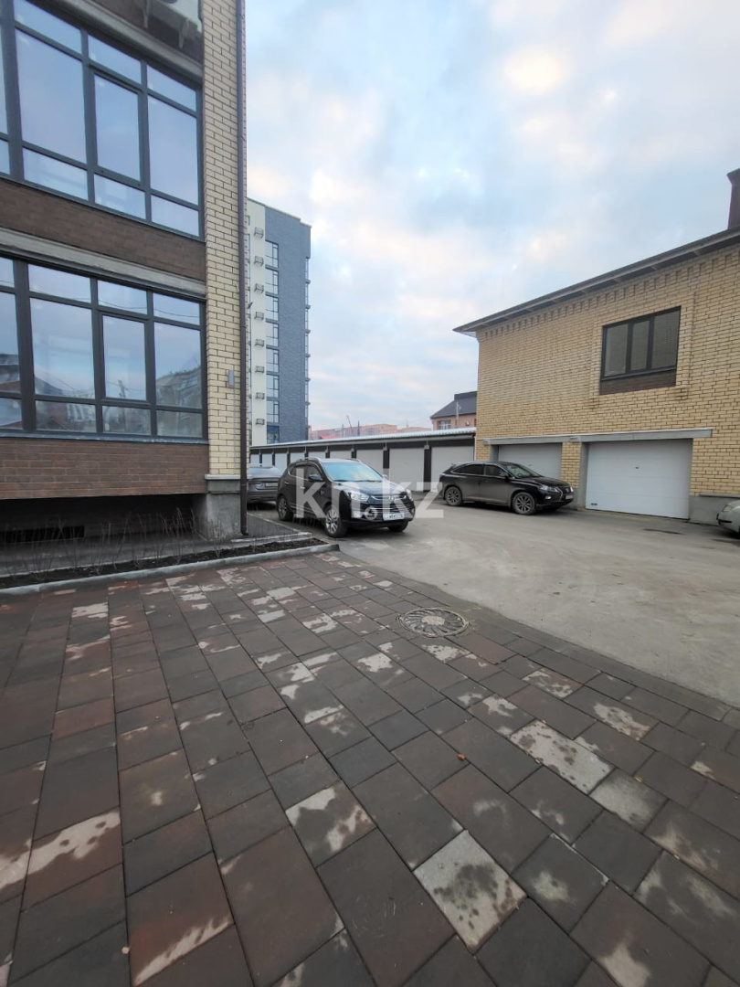 Продажа 4-комнатной квартиры, 218 м² - Недвижимость в Костанае фото 1 из 19