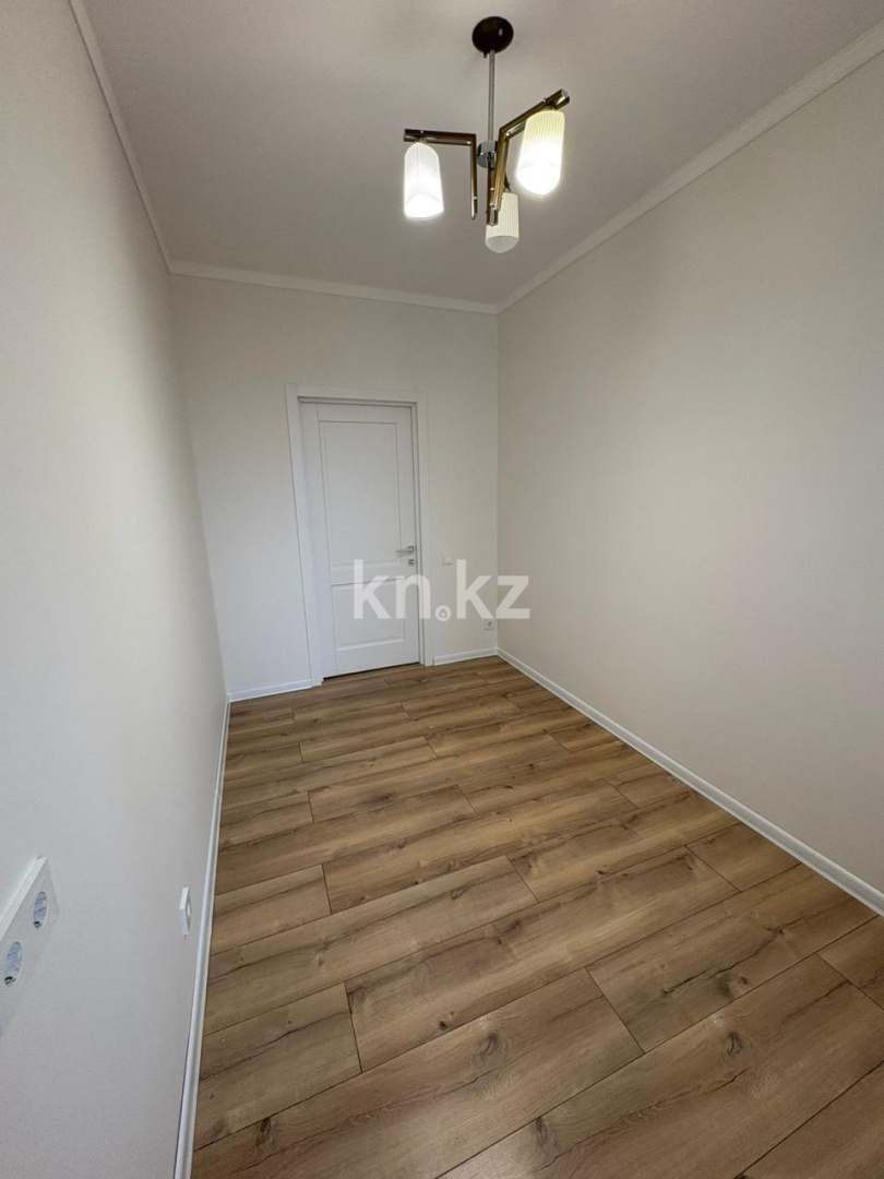 Продажа 4-комнатной квартиры, 90 м² - Продажа домов, коттеджей в Атырау фото 8 из 22