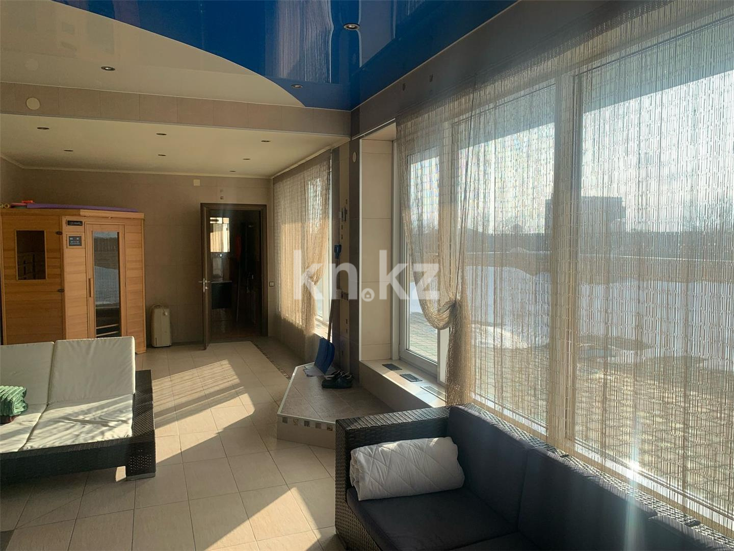 Продажа 7-комнатной квартиры, 391 м², ул. Аманжолова, дом  30 - Продажа  пятикомнатных квартир в Караганде фото 15 из 19