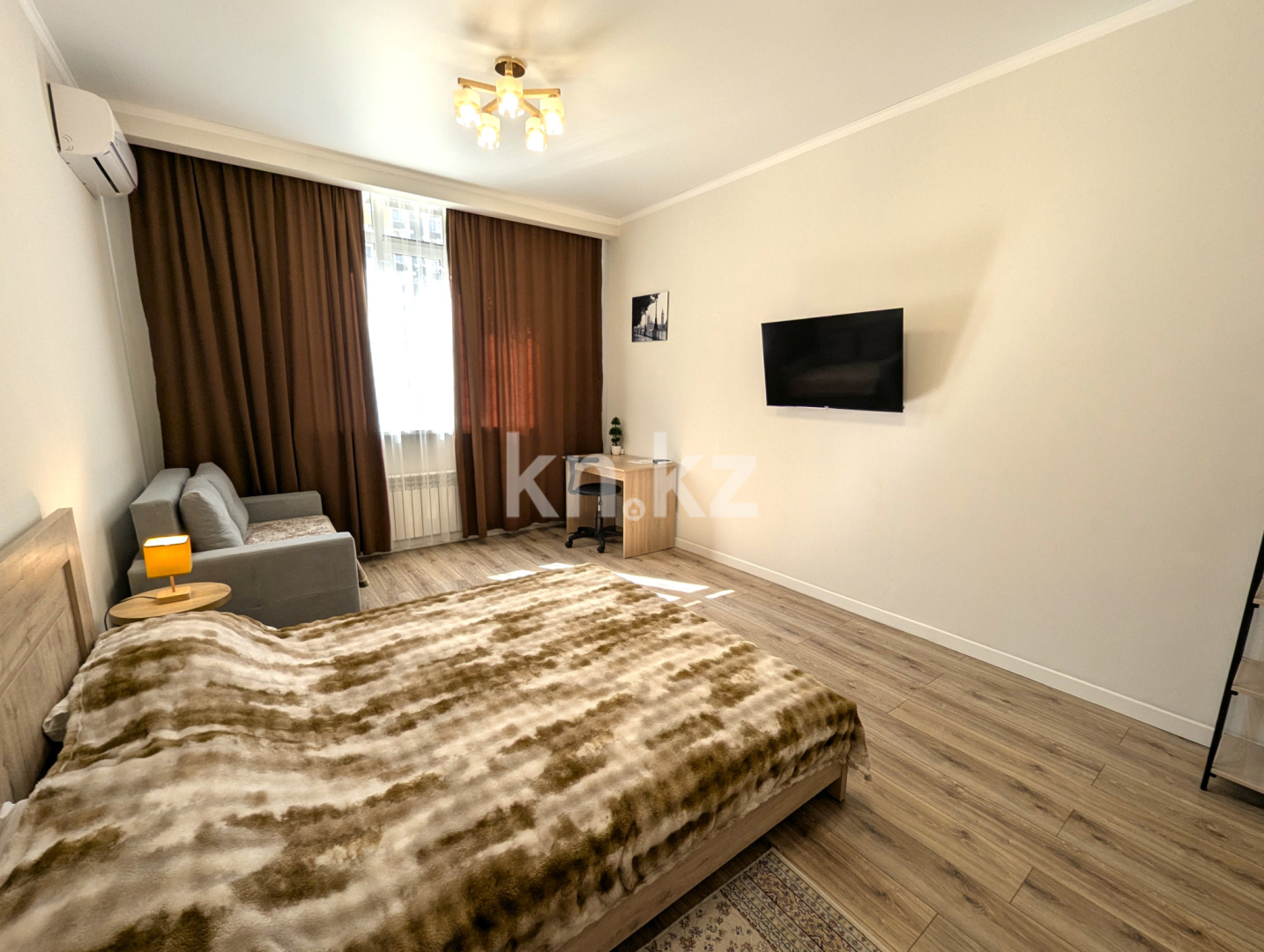 Аренда 1-комнатной квартиры посуточно, 45 м², ул. Торекулова, дом  95 - Сейфуллина - Аренда  однокомнатных квартир посуточно в Алматы с фото фото 1 из 12