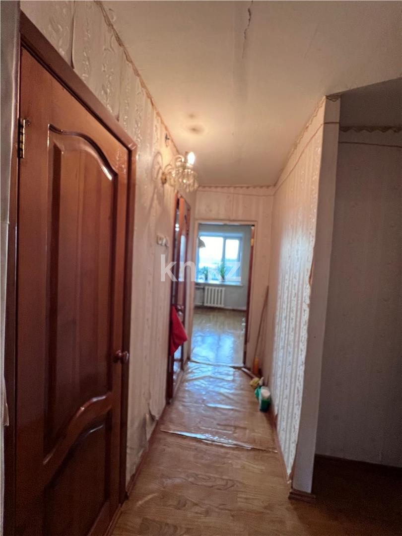 Продажа 3-комнатной квартиры, 62 м², ул. Гапеева, дом  1 - Продажа  трехкомнатных квартир в Караганде фото 11 из 15