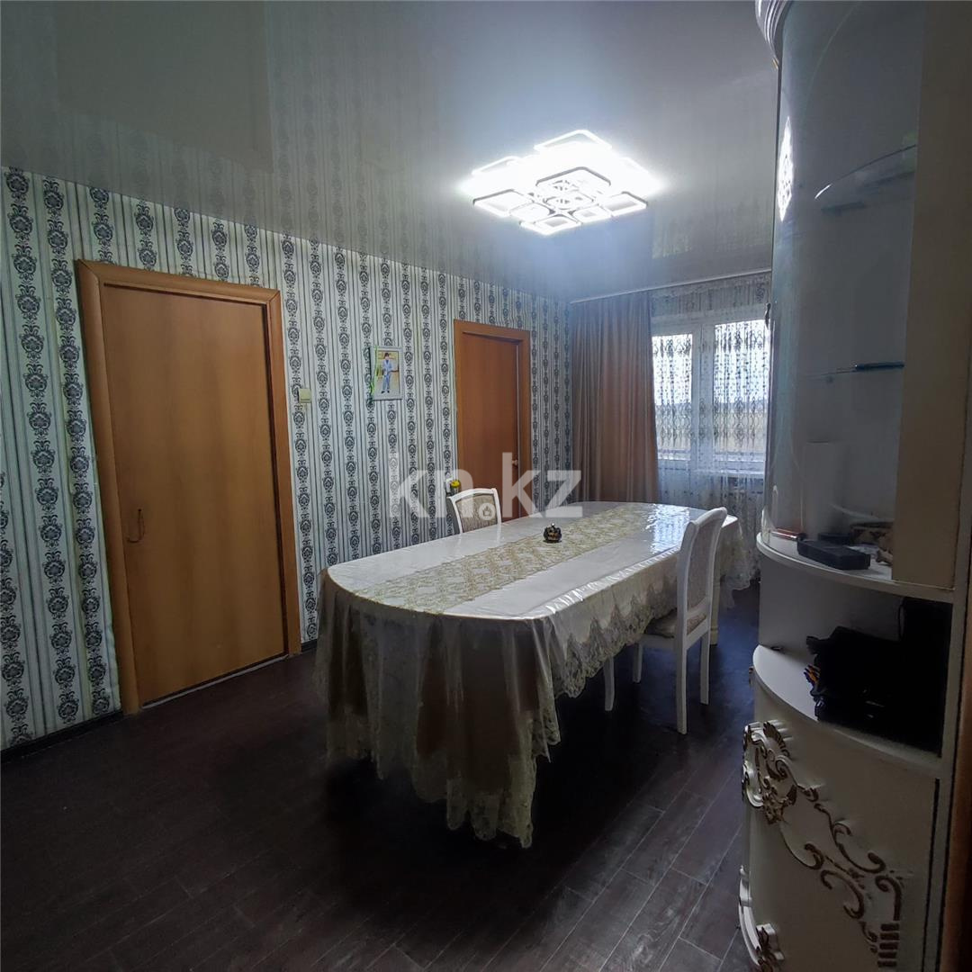 Продажа 4-комнатной квартиры, 61 м², мкр-н 3 - Продажа квартир в Абае фото 1 из 10