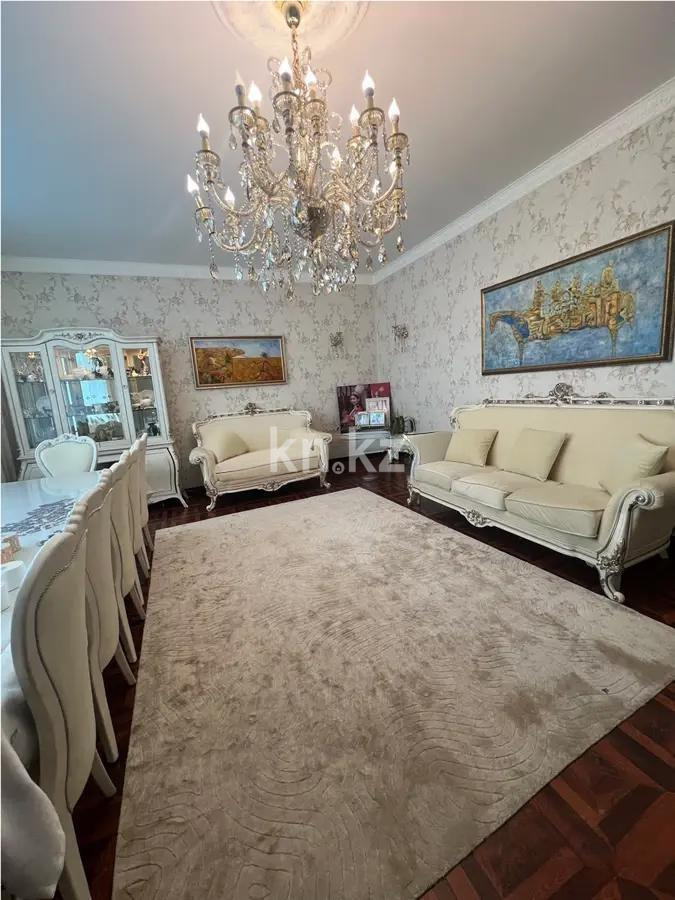 Продажа 4-комнатной квартиры, 170 м², ул. Кунаева, дом  12/1 - Продажа  четырехкомнатных квартир в Астане фото 1 из 4