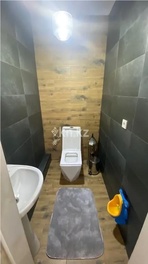 Продажа 2-комнатной квартиры, 80 м², мкр-н Аксай-5, дом  3б в Алматы - фото 5