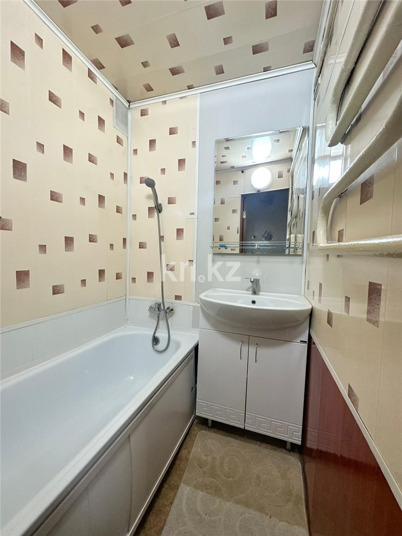 Продажа 2-комнатной квартиры, 43 м², ул. Муканова - Продажа  двухкомнатных квартир в Караганде фото 5 из 7