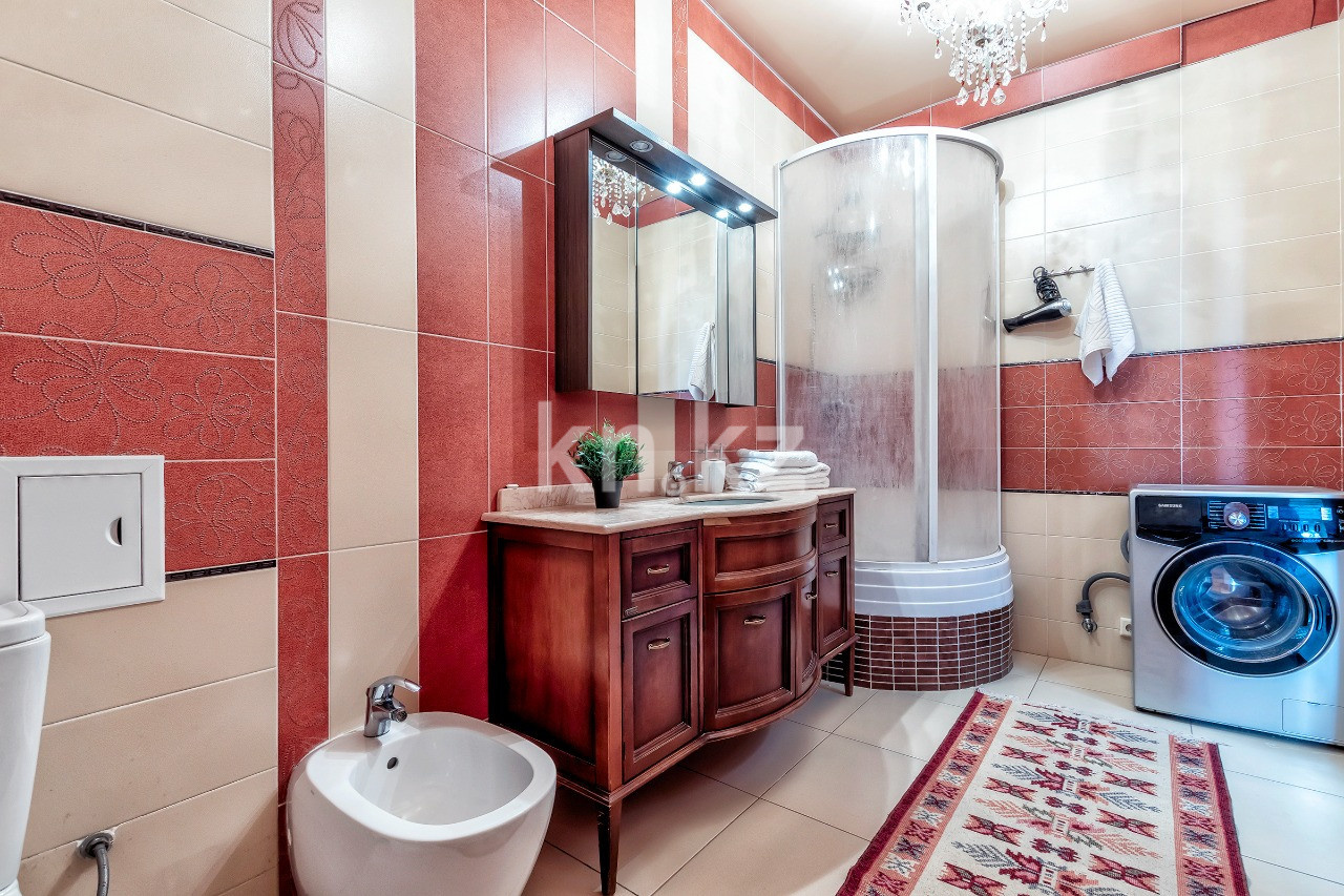 Аренда 3-комнатной квартиры посуточно, 130 м², ул. Кунаева, дом  35 - пр. Мангилик Ел - Аренда квартир посуточно в Астане с фото фото 8 из 15