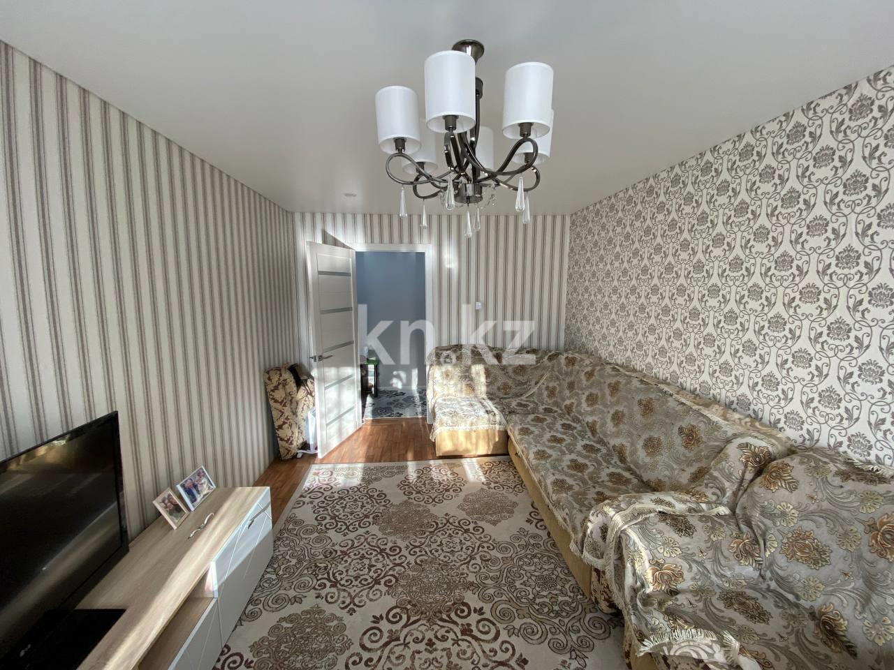 Продажа 2-комнатной квартиры, 52 м², пр. Металлургов - Продажа земельных участков в Уральске фото 2 из 7