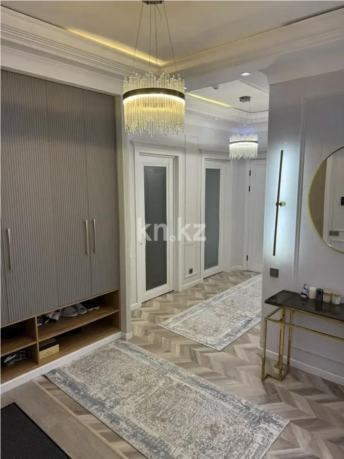 Продажа 4-комнатной квартиры, 128 м², ул. Туркестан, дом  28 в Астане - фото 6