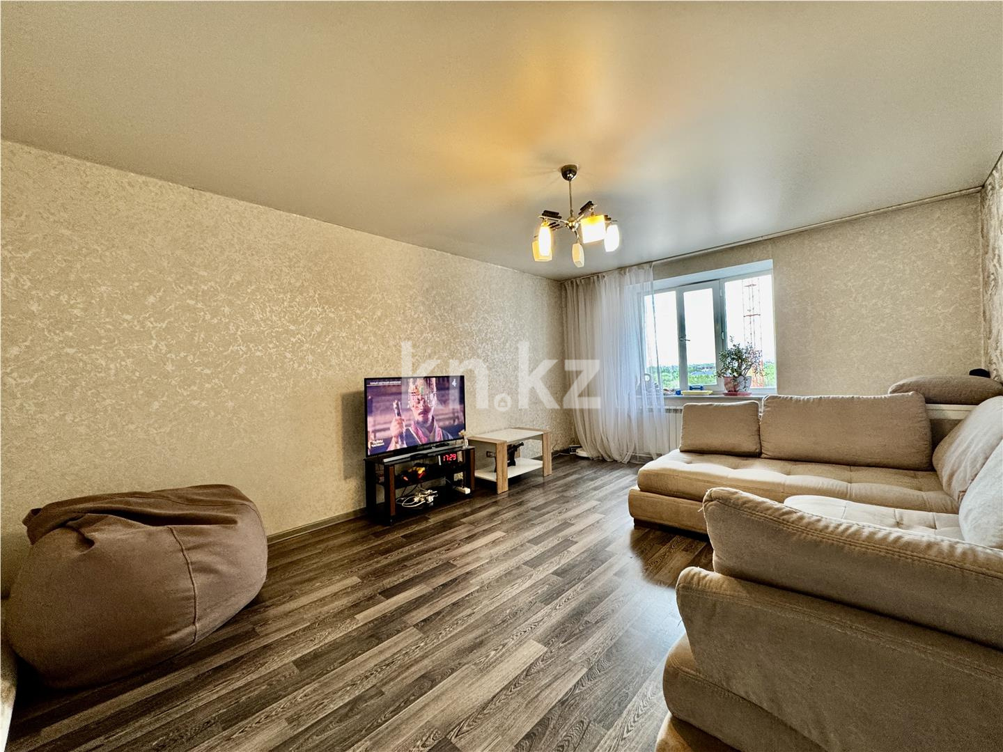 Продажа 2-комнатной квартиры, 58 м², ул. Анжерская, дом  39 - Продажа  двухкомнатных квартир в Караганде фото 2 из 25