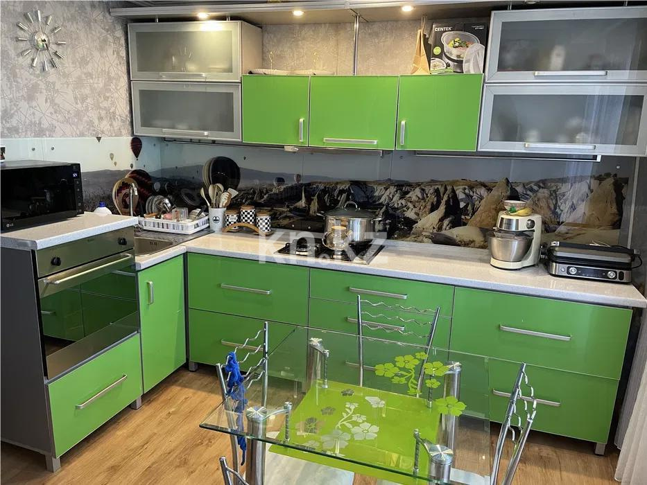 Продажа 4-комнатной квартиры, 76 м², пр. Абая, дом  80 - Продажа квартир в Шахтинске фото 4 из 5