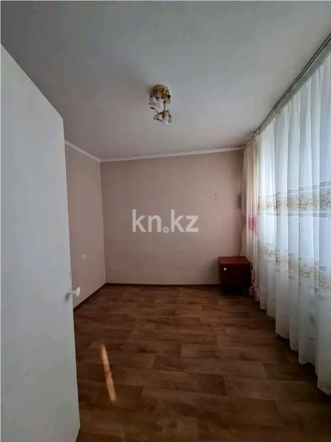 Продажа 4-комнатной квартиры, 60 м², ул. Казахстанская, дом  124/1 - Продажа квартир в Шахтинске без посредников фото 6 из 13