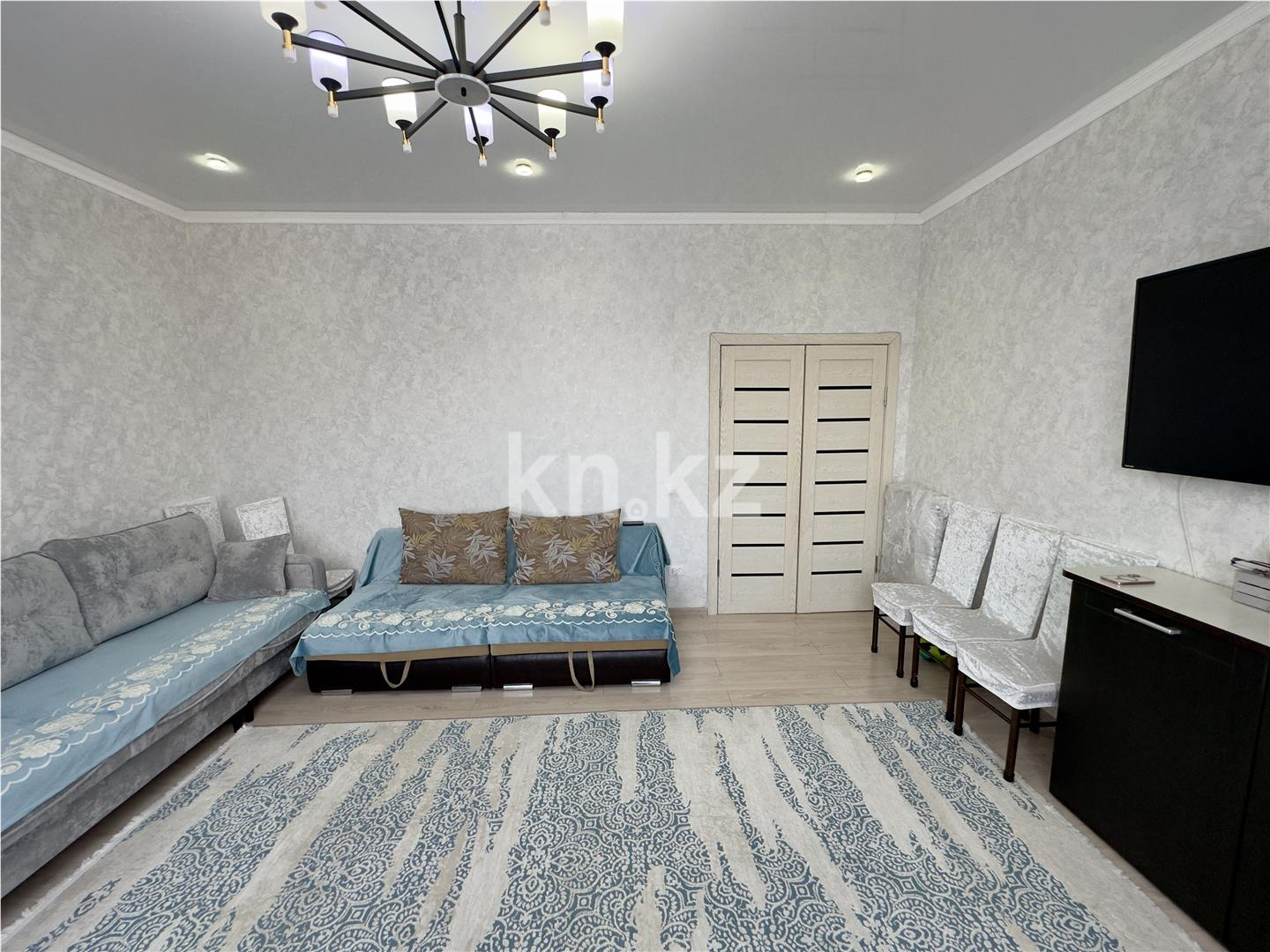 Продажа 3-комнатной квартиры, 85 м², мкр-н Степной-2 - Продажа  трехкомнатных квартир в Караганде фото 2 из 21