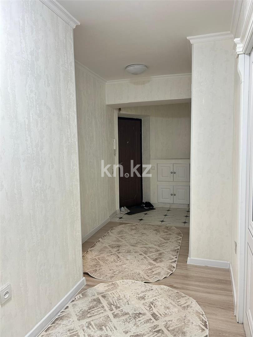 Продажа 5-комнатной квартиры, 107 м², ул. Муканова - Продажа квартир в Караганде фото 27 из 28