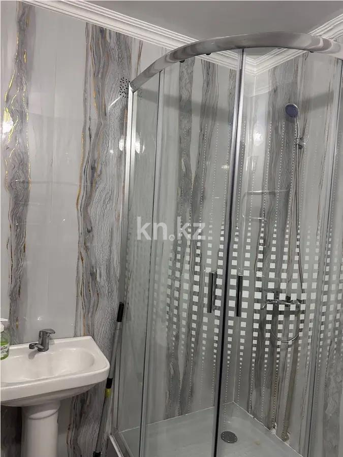 Продажа 3-комнатной квартиры, 58.5 м², мкр-н Сайран, дом  3 в Алматы - фото 4