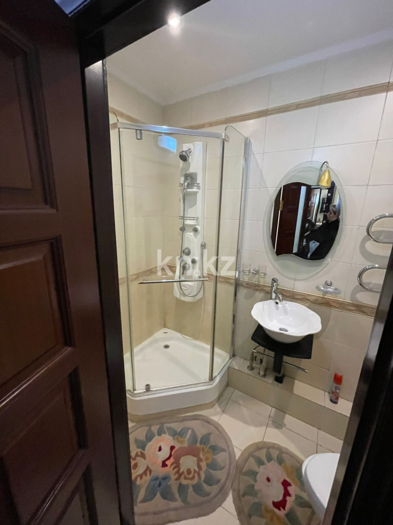 Аренда 3-комнатной квартиры, 115 м², ул. Хусаинова, дом  225 - Аренда  трехкомнатных квартир помесячно в Алматы фото 6 из 7