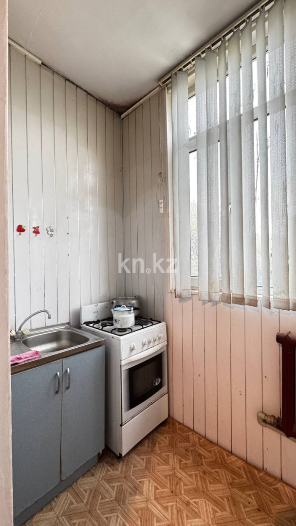 Продажа 1-комнатной квартиры, 38 м², 10 мкр, дом  24 - Продажа и аренда недвижимости в Таразе фото 9 из 14
