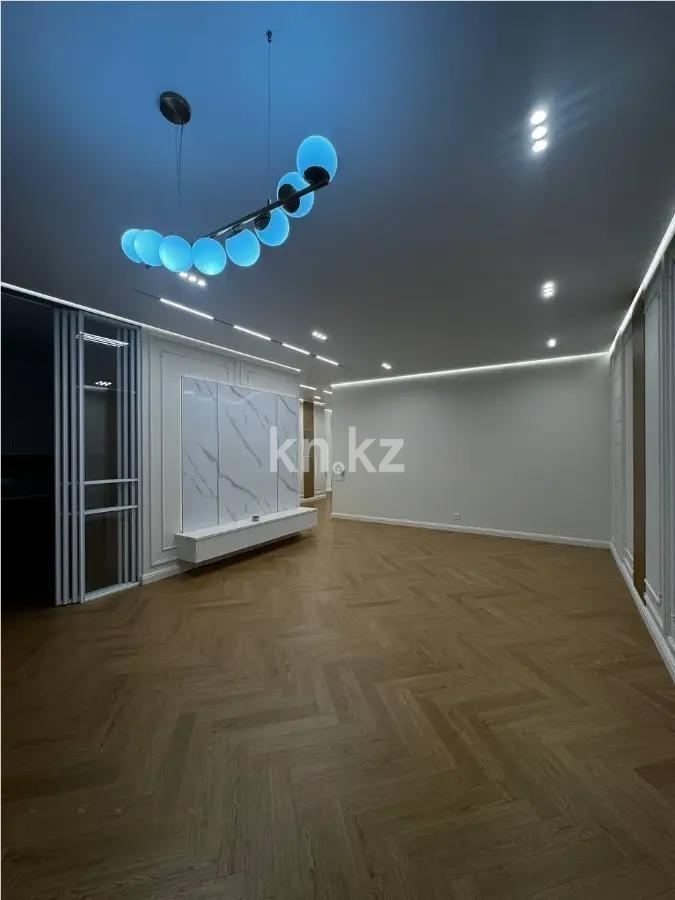 Продажа 4-комнатной квартиры, 160.6 м², ул. Кажымукана, дом  101/1 - Продажа  четырехкомнатных квартир в Алматы фото 1 из 8