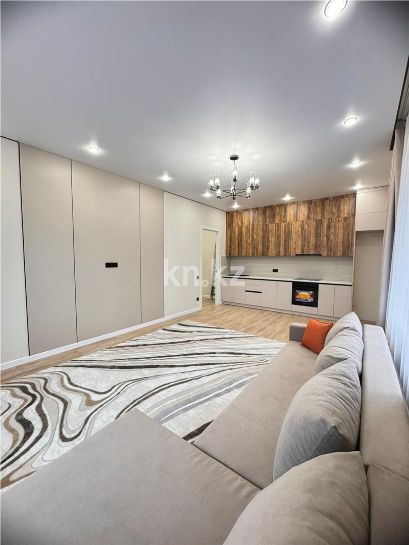 Продажа 3-комнатной квартиры, 70 м², ул. Муканова - Продажа  трехкомнатных квартир в Караганде фото 2 из 9