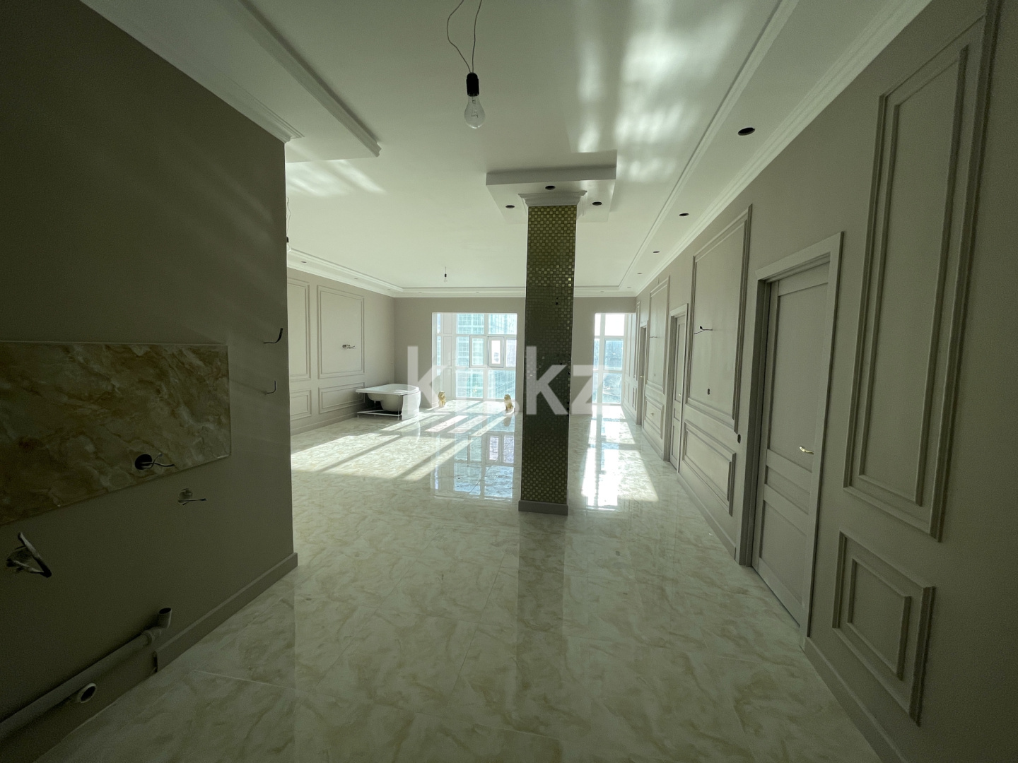 Продажа 4-комнатной квартиры, 142 м², ул. Желтоксан, дом  2/1 в Астане - фото 11