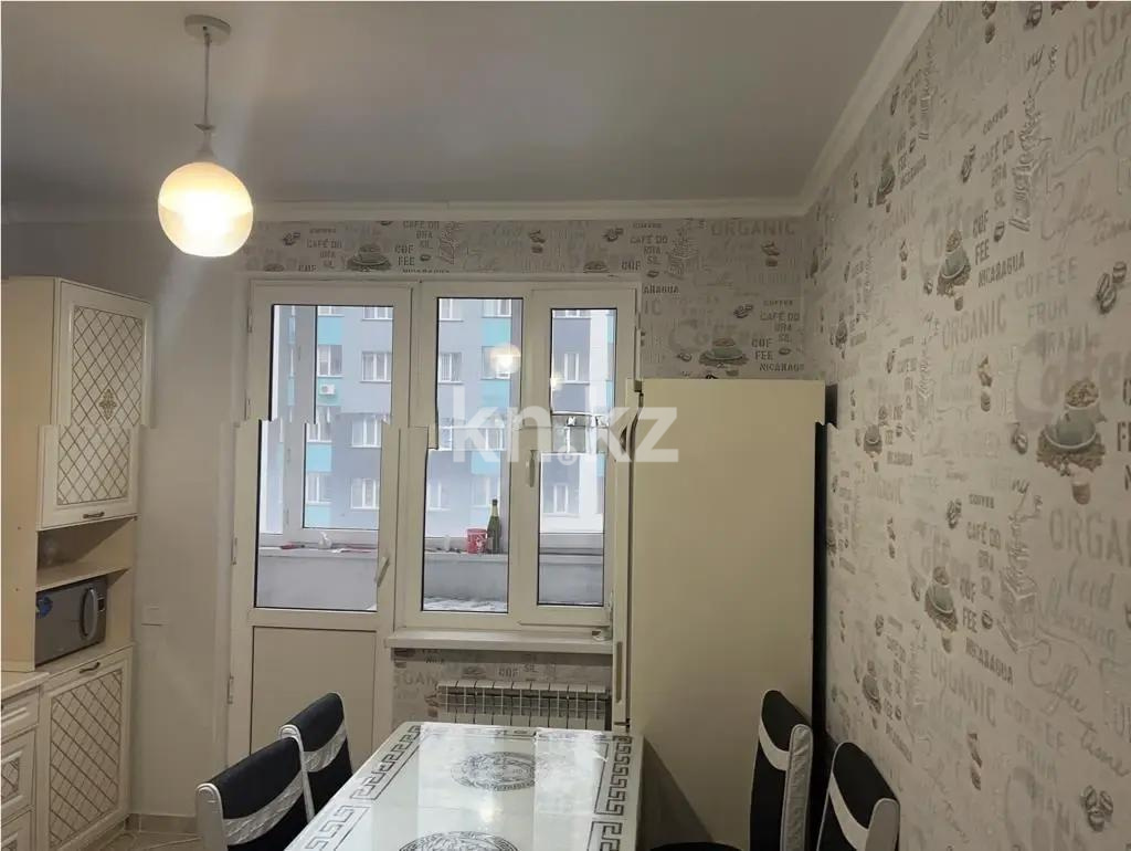 Продажа 3-комнатной квартиры, 71 м², мкр. Дарабоз, дом  39 в Алматы - фото 3