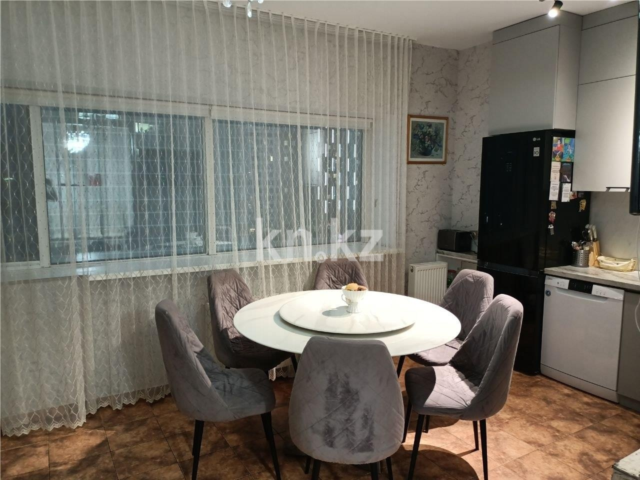 Продажа 4-комнатной квартиры, 177.6 м² в Астане - фото 8