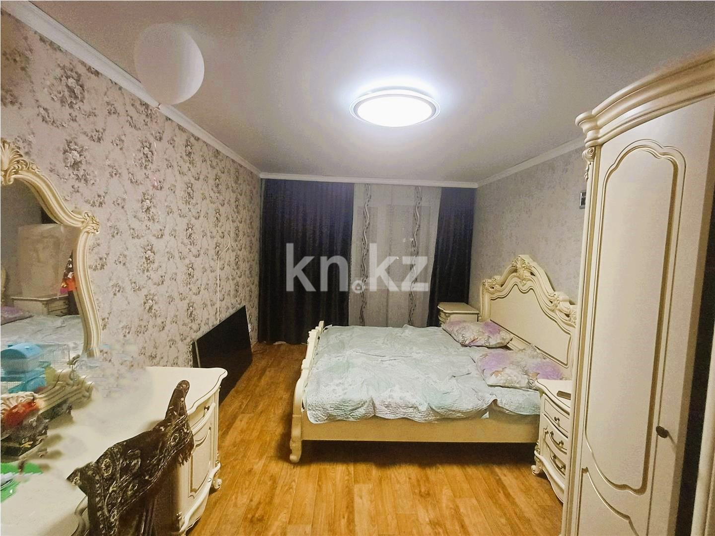 Продажа 4-комнатной квартиры, 77 м², 1 кв-л - Продажа квартир в Караганде фото 3 из 14
