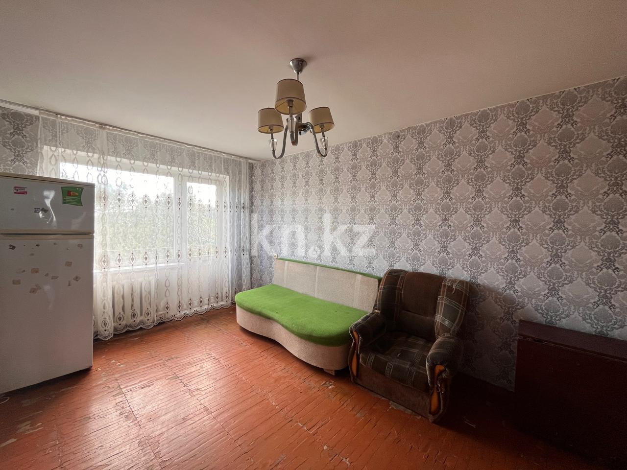 Продажа 2-комнатной квартиры, 48 м², мкр-н 15, дом  15 в Караганде - фото 3