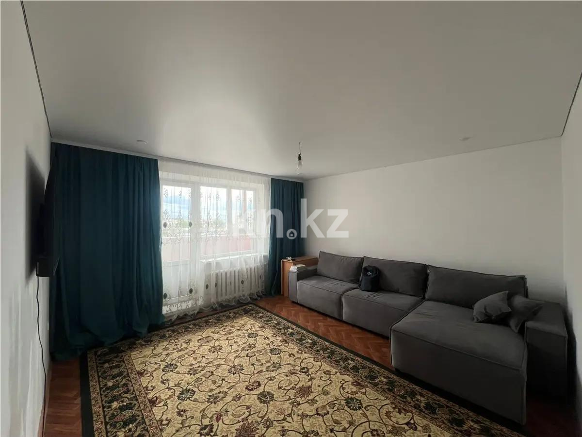Продажа 2-комнатной квартиры, 52 м², 4 мкр-н, дом  15 - Продажа квартир в Абае фото 1 из 3