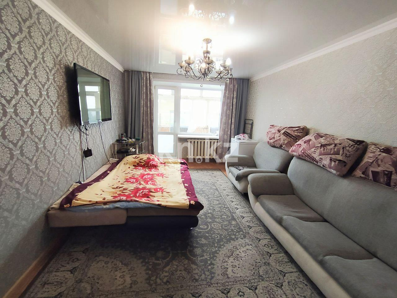 Продажа 2-комнатной квартиры, 45 м², пр. Строителей - Продажа  двухкомнатных квартир в Караганде фото 1 из 9