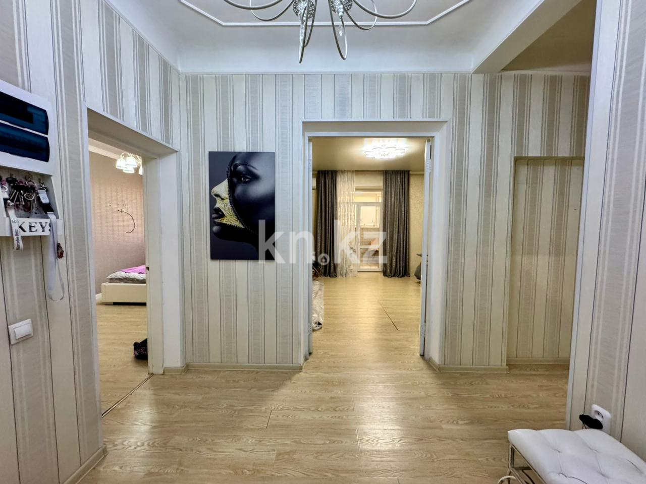 Продажа 3-комнатной квартиры, 71 м², ул. Жамбыла, дом  101 - Продажа квартир в Караганде фото 15 из 19