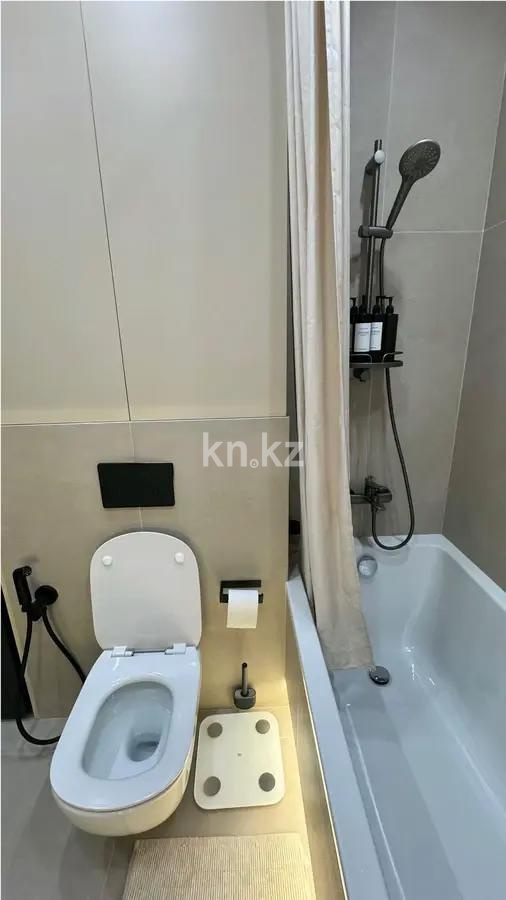 Продажа 2-комнатной квартиры, 70 м² в Алматы - фото 3