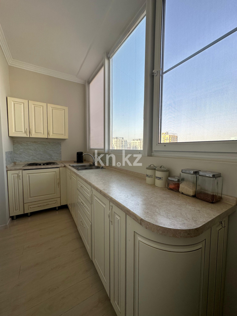 Продажа 3-комнатной квартиры, 82 м², ул. Розыбакиева, дом  247 - ул. Левитана в Алматы - фото 11