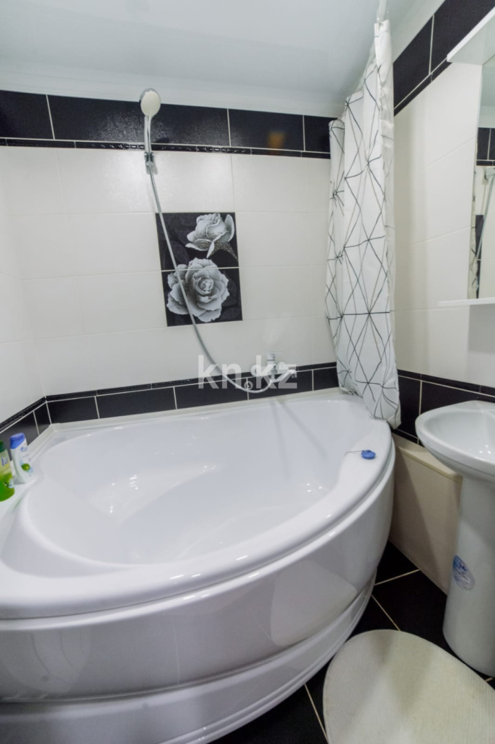 Аренда 2-комнатной квартиры посуточно, 53 м² - Недвижимость в Темиртау - страница 9 фото 33 из 38