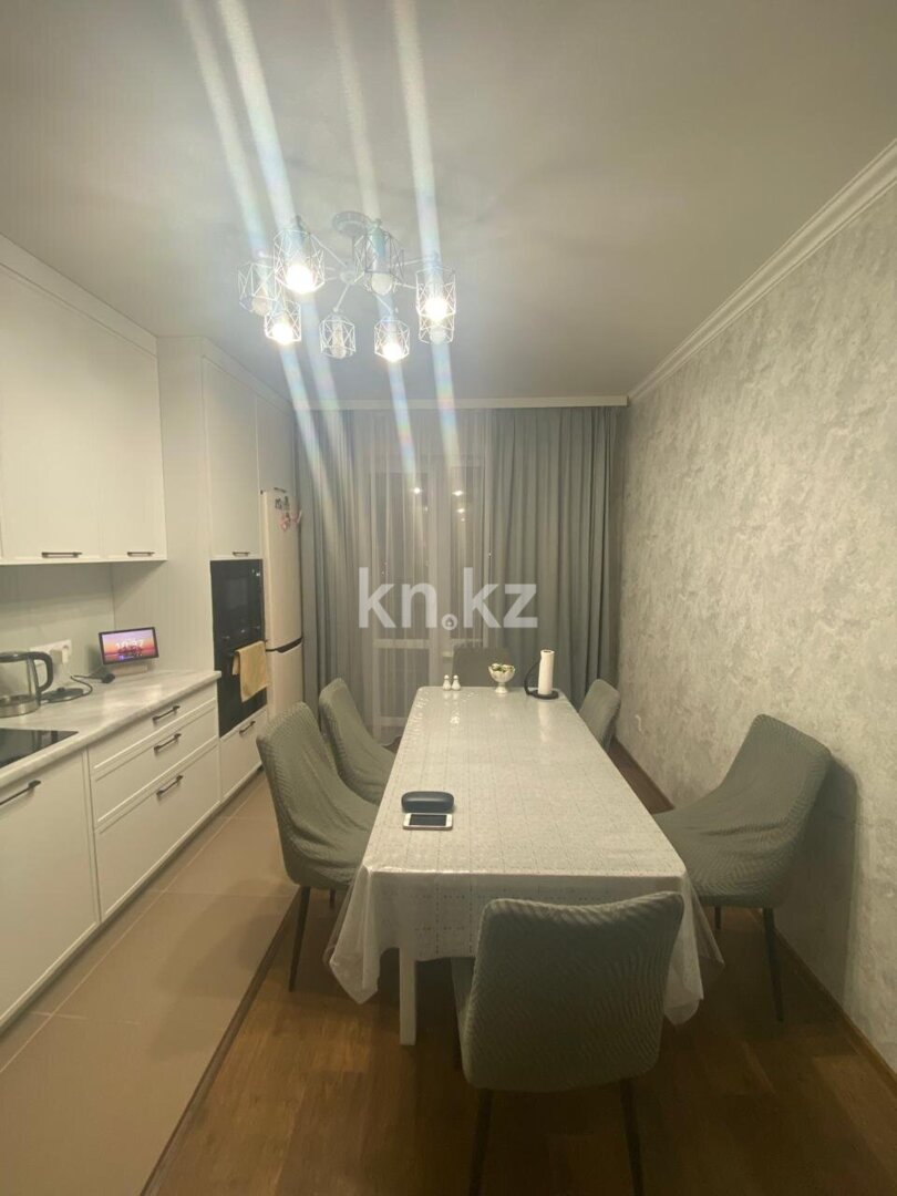 Продажа 3-комнатной квартиры, 98.2 м² в Караганде - фото 17