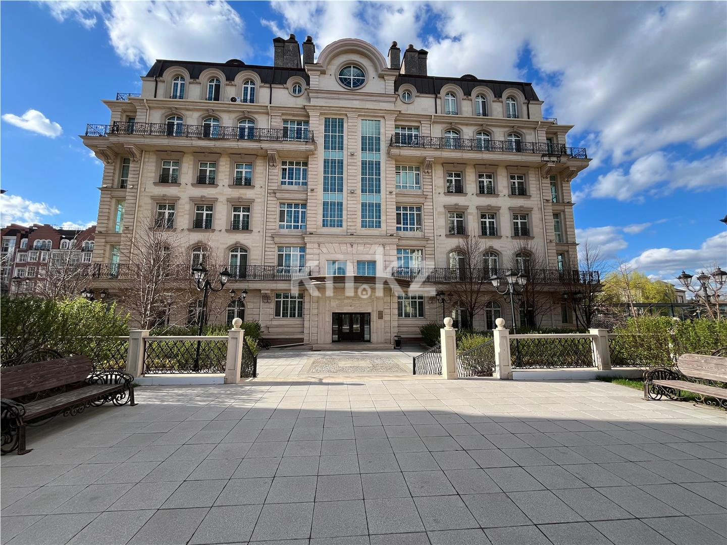 Продажа 4-комнатной квартиры, 220 м² - Продажа квартир в р-не Алматы Астаны - страница 21 фото 20 из 27