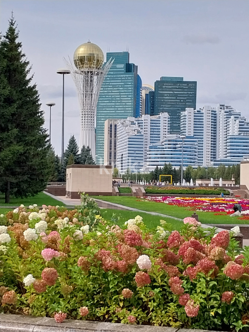 Аренда 2-комнатной квартиры, 55 м², ул. Кунаева, дом  14 - пр. Мангилик Ел в Астане - фото 2