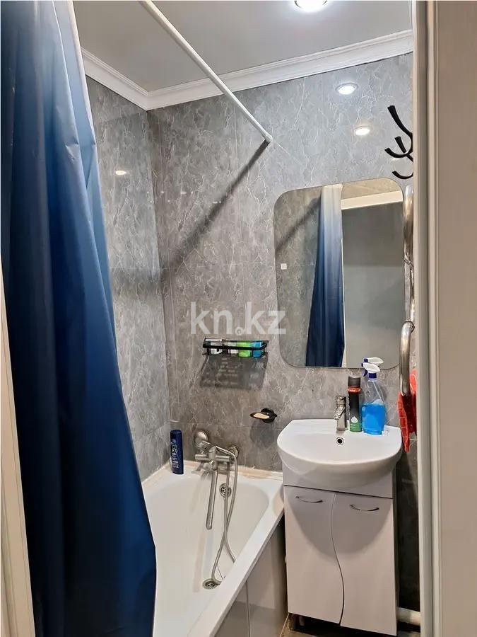 Продажа 2-комнатной квартиры, 44 м², 15 мкр., дом  16 в Караганде - фото 4